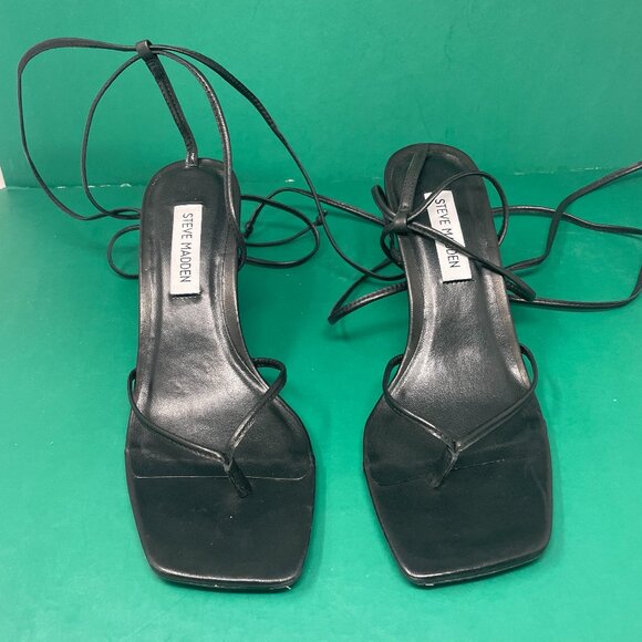 Steve Madden | Khari Sandal - Picture 1 of 5